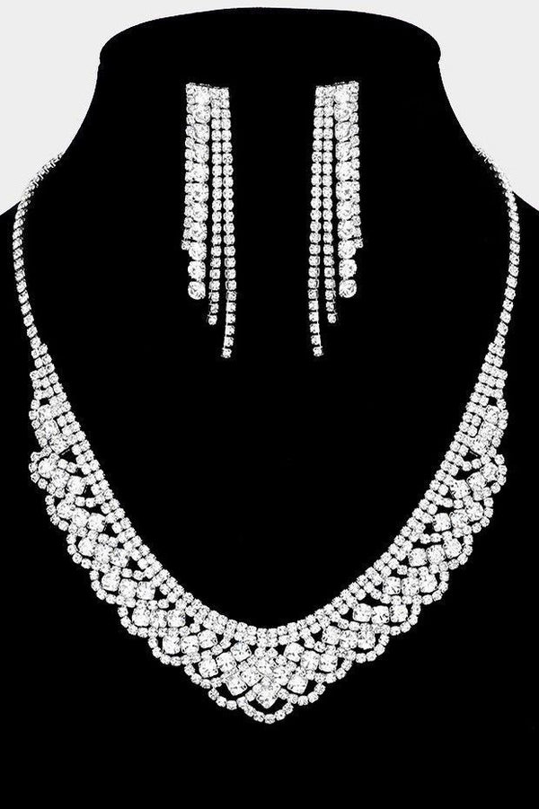 Round Stone Cluster Accented Rhinestone Necklace and Earring Set